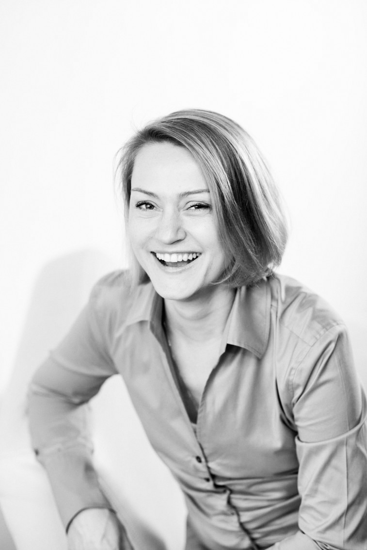 Dr. Christina R.